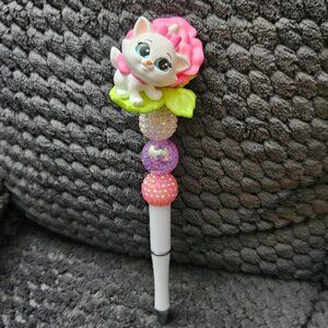 Disney Doorable Beaded Marie Pen
